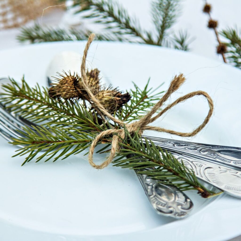 winter wedding trends - winter foliage