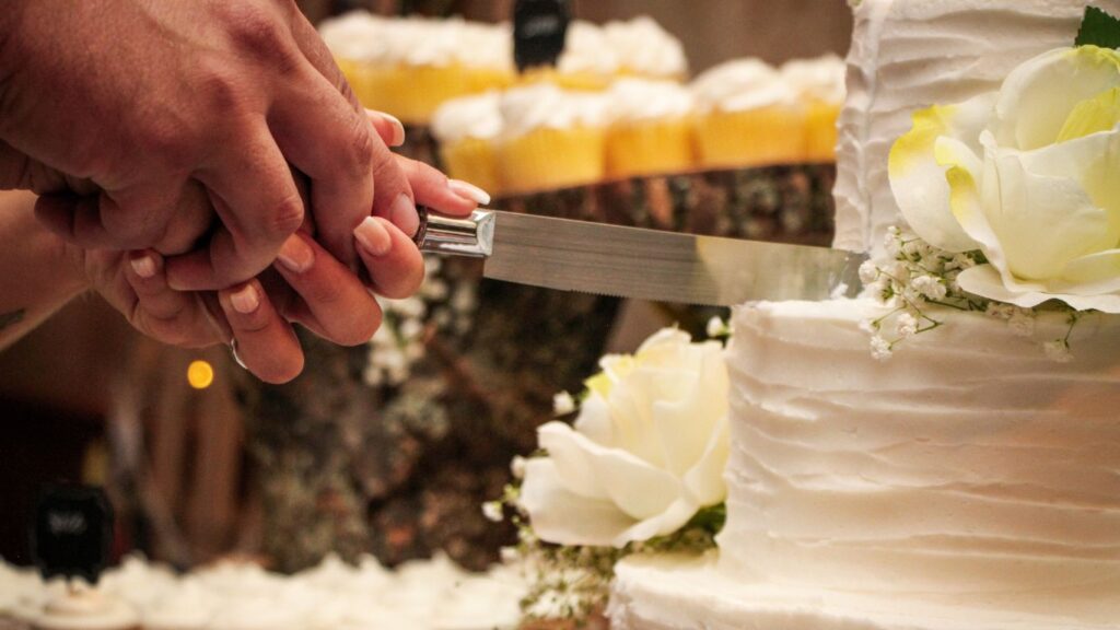 Wedding cake cost in indiana